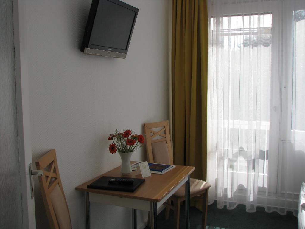 Hotel Haus Bismarck ベルリン 部屋 写真